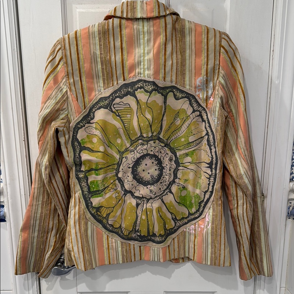 Lightweight striped blazer with sunflower design